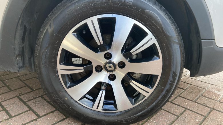 Renault Captur 0.9 TCE 90 Play 5dr Petrol Hatchback